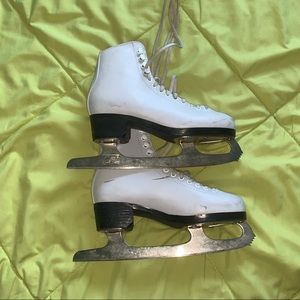 White Ice skates